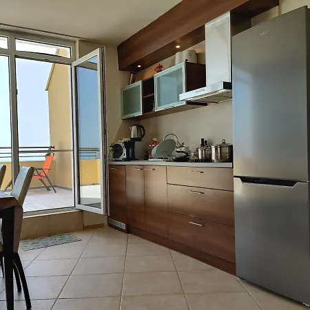 Akb Sea View * Ахелой