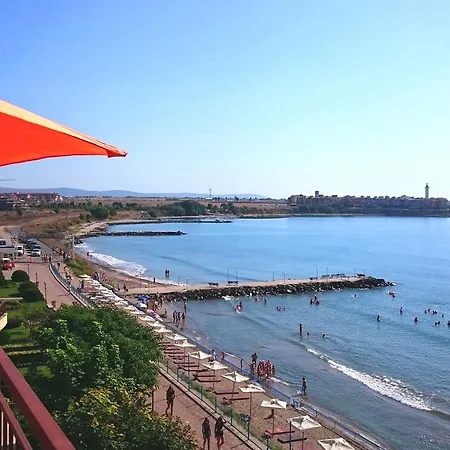 Akb Sea View Апартамент