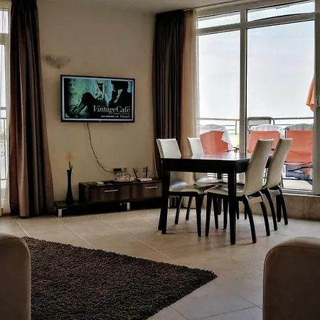 Апартаменты Akb Sea View