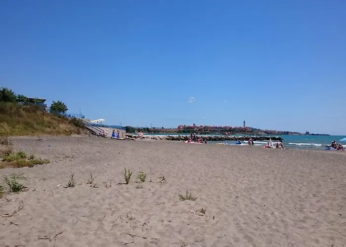 Akb Sea View Apartament *